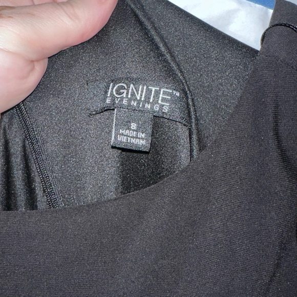 Boat Neck 3/4 Sleeve Belted Bow Detail Ombre Satin Pleated Ball Gown - Picture 5 of 5